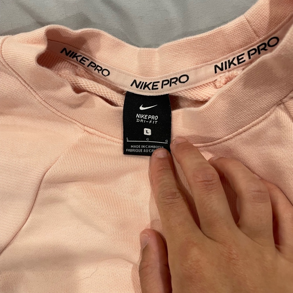 Nike Pink Boxy Crop Sweatshirt - Picture 4 of 5